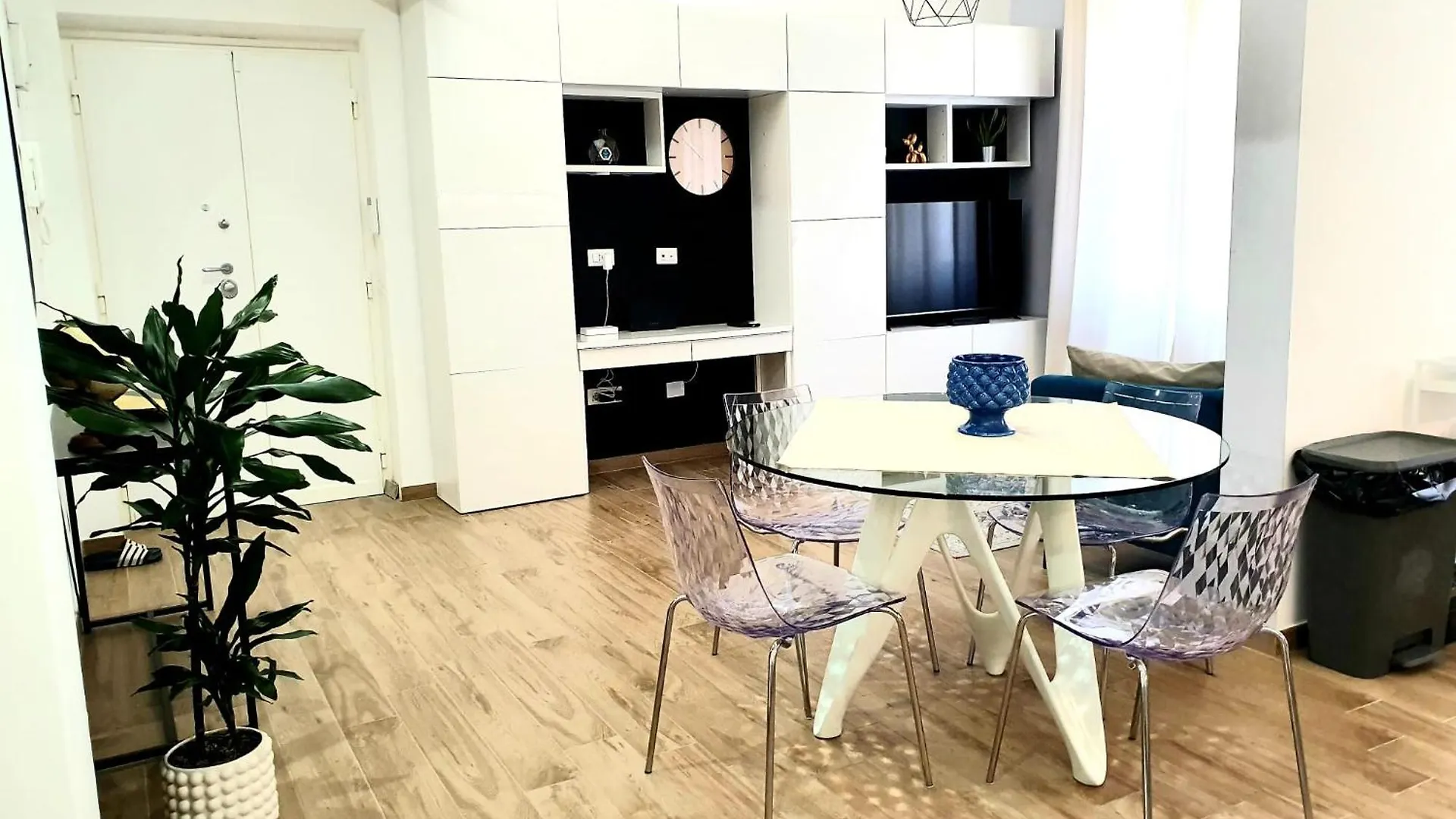 Cave Apartment Rome